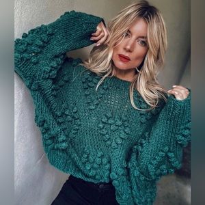 Vici Follow Your Heart
Knit Sweater - Green - S/M